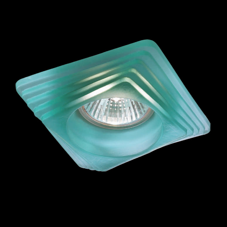 Встраиваемый в потолок светильник Novotech 369128