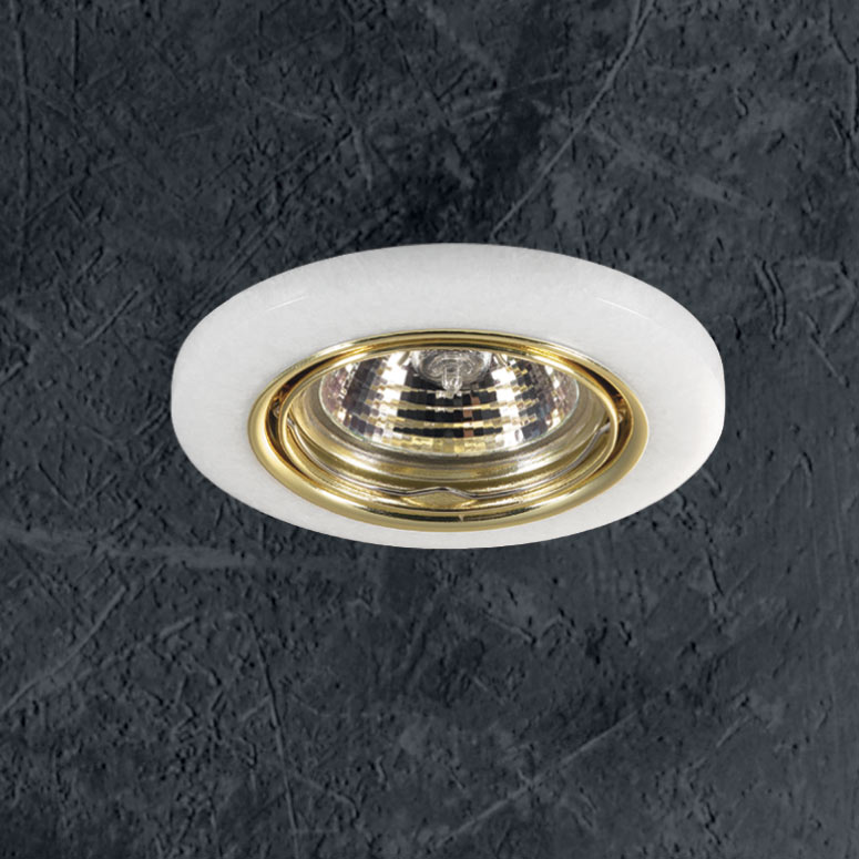 Встраиваемый в потолок светильник Novotech 369278