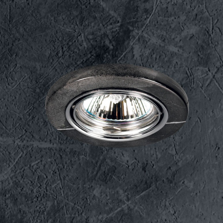 Встраиваемый в потолок светильник Novotech 369282