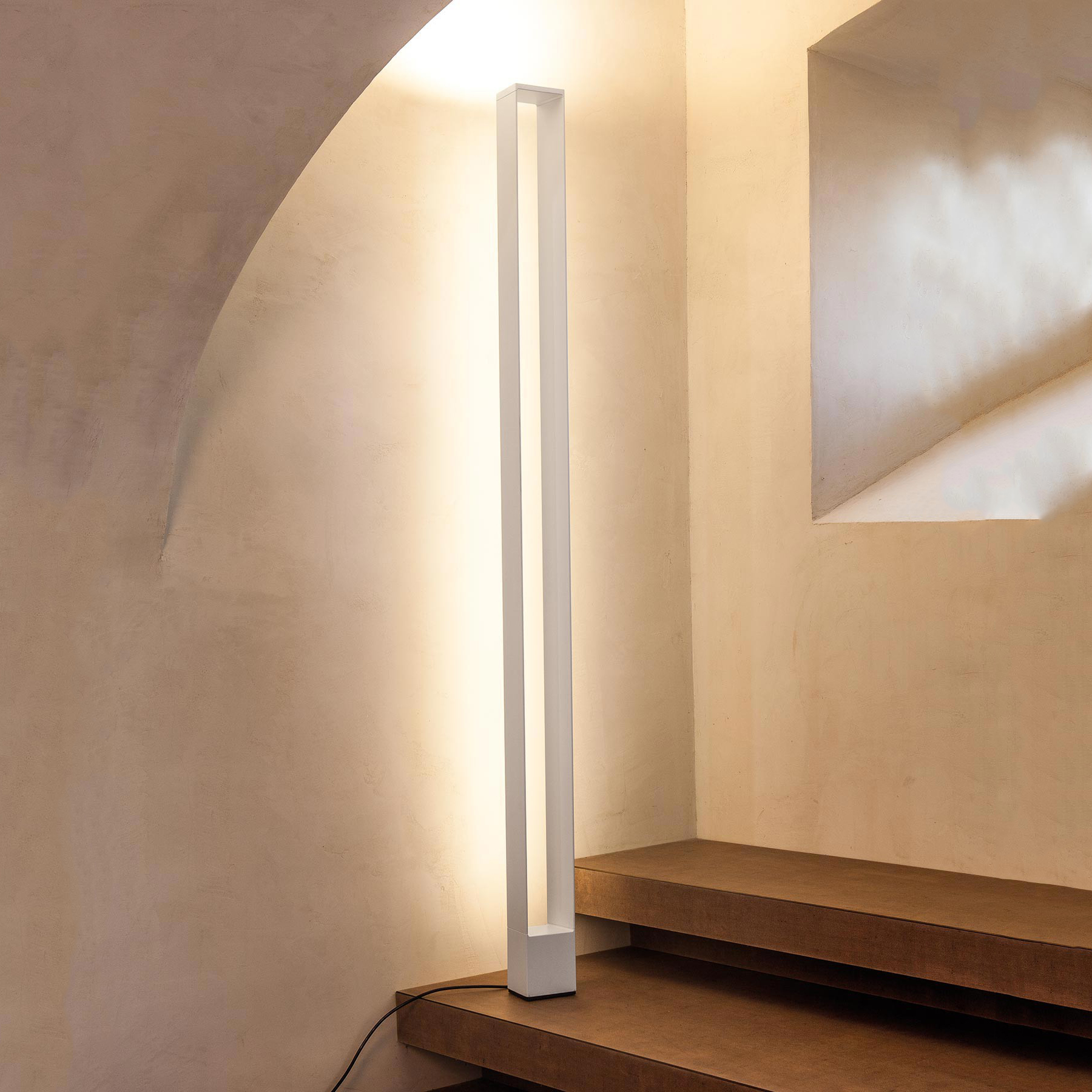 Напольный светильник Nemo TRU FLOOR