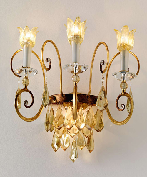 Настенный светильник Stillux Lumen 2605/AG-OA