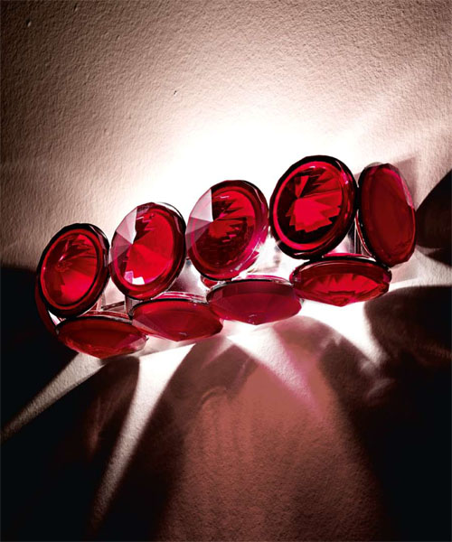 Настенный светильник Stillux Diamond 2226/AP-R