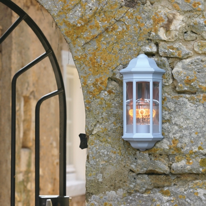 Настенный уличный фонарь Roger Pradier Phoros