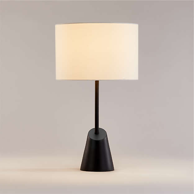 Настольная лампа Crate and Barrel Magnus Table Lamp