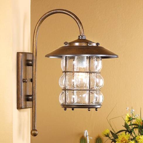 Настенный уличный светильник  Lustrartet Exterior Grelha Mod.1010