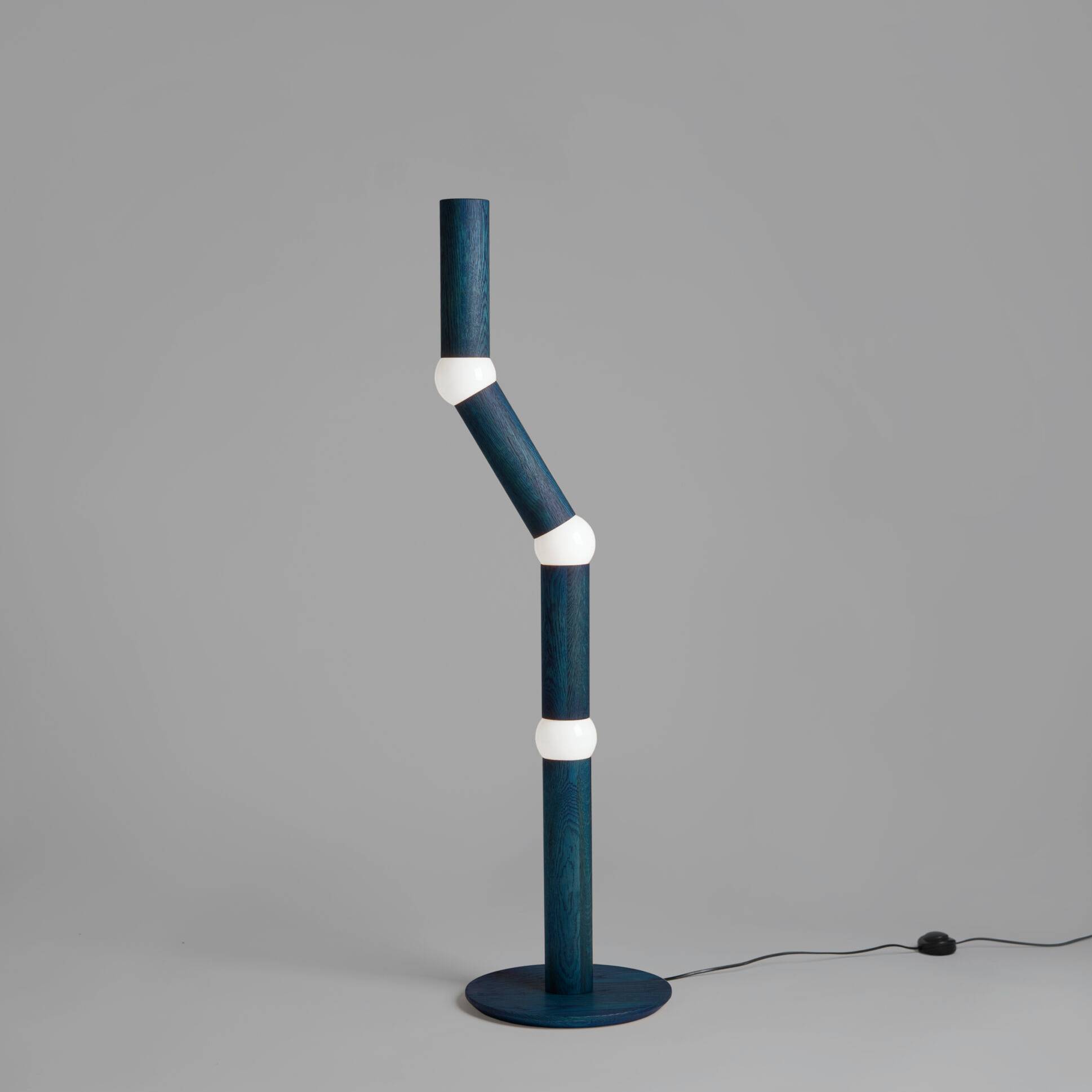 Напольный светильник OBLURE Lightbone