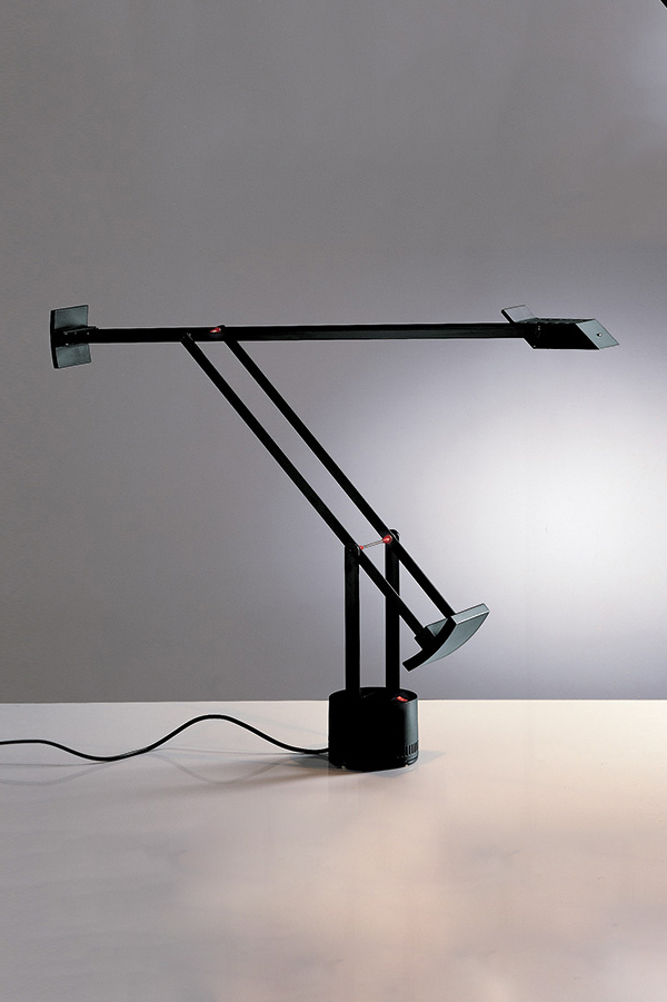 Настольная лампа Artemide Tizio LED