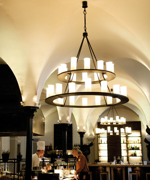 Люстра Robers Indoor HL 2560