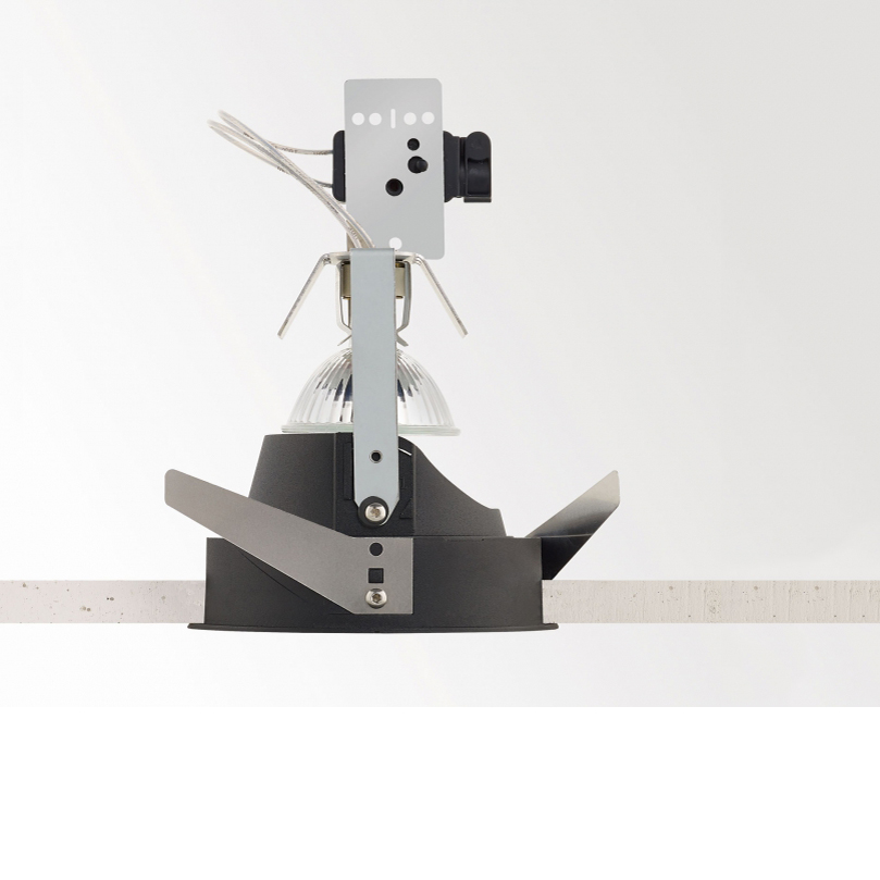 Встраиваемый в потолок светильник Delta Light iMAX ADJUSTABLE 50