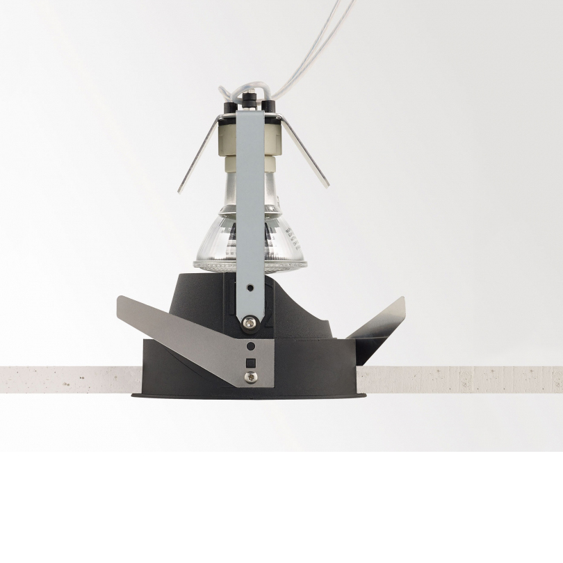 Встраиваемый в потолок светильник Delta Light iMAX ADJUSTABLE C50