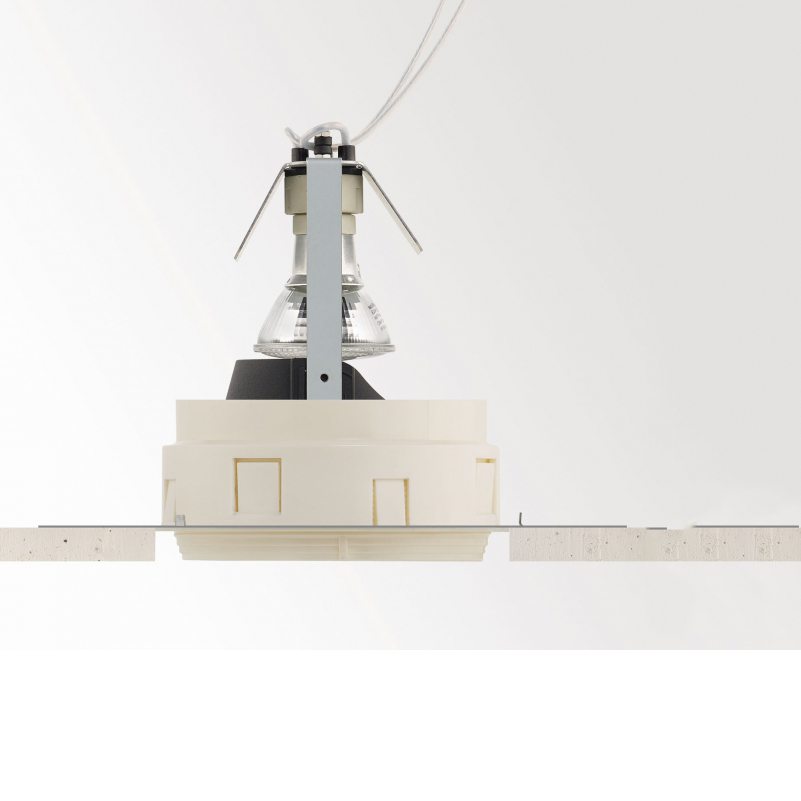 Встраиваемый в потолок светильник Delta Light iMAX ADJUSTABLE TRIMLESS C50