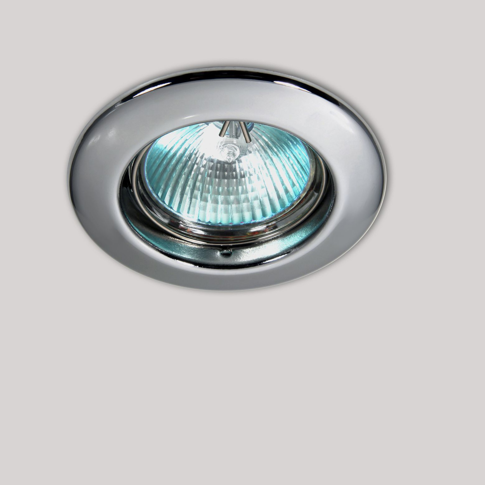 Встраиваемый в потолок светильник Donolux N1510.02