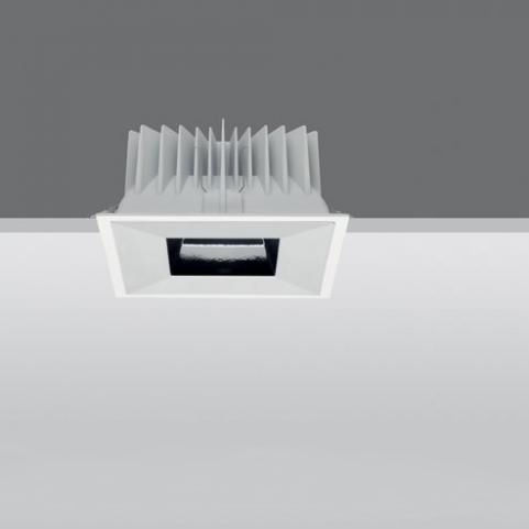 Встраиваемый в потолок светильник iGuzzini Reflex L.L.E. square MC19