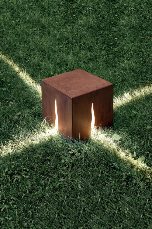 Пьедестальный светильник Artemide outdoor Granito