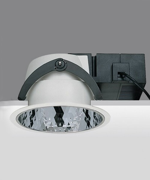 Встраиваемый в потолок светильник iGuzzini Sistema 44