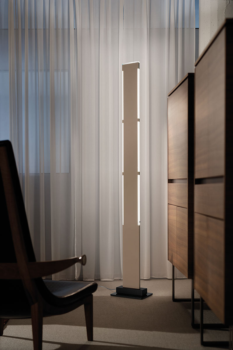 Напольный светильник Braga Illuminazione STEP 2059/T