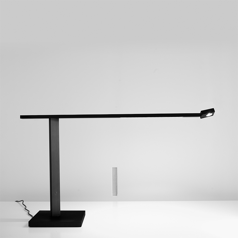 Настольный светильник Viabizzuno si gira tavolo led