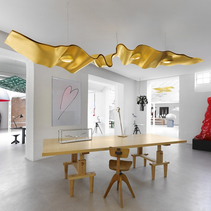 Подвесной светильник Ingo Maurer Golden Ribbon