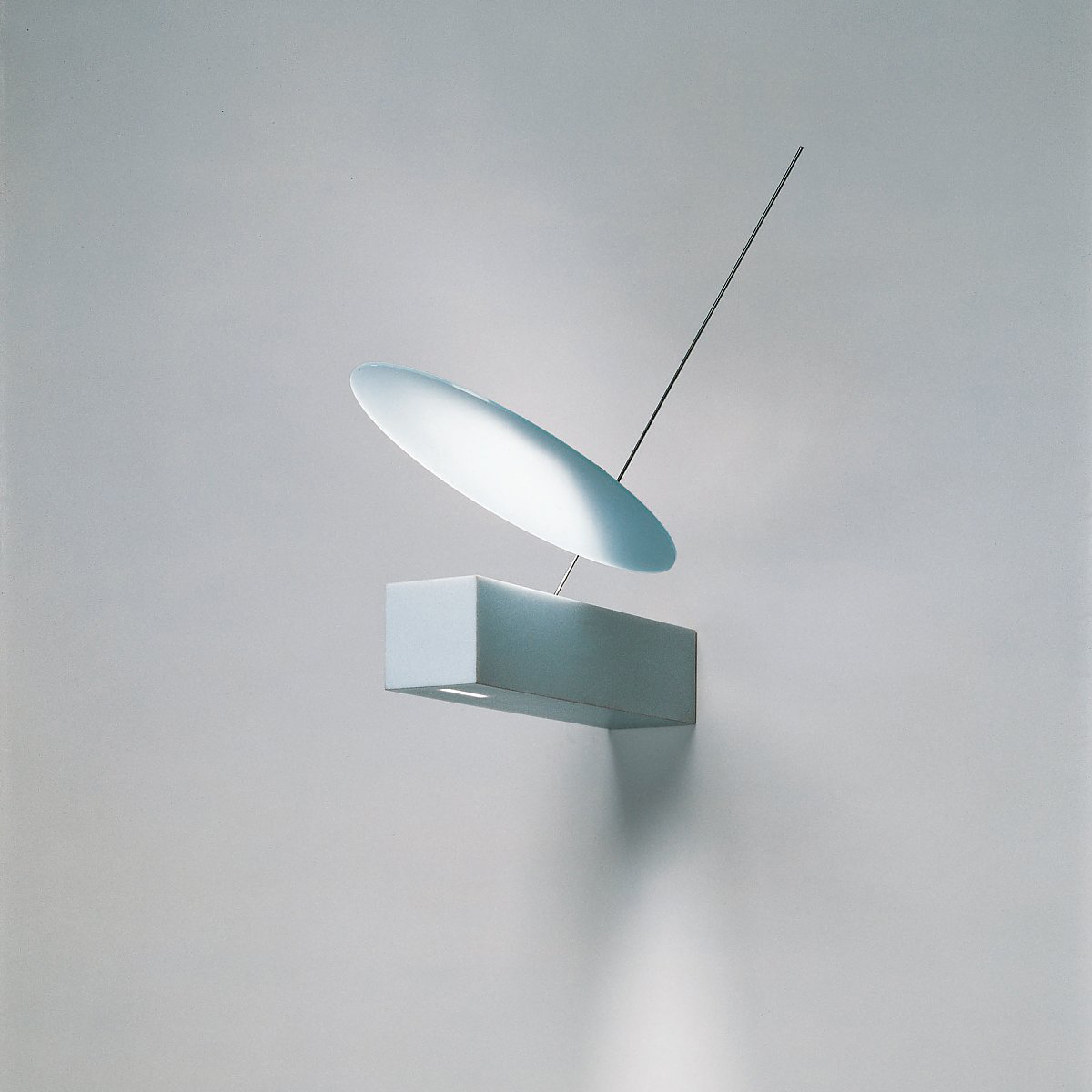 Настенный светильник Ingo Maurer zero.one