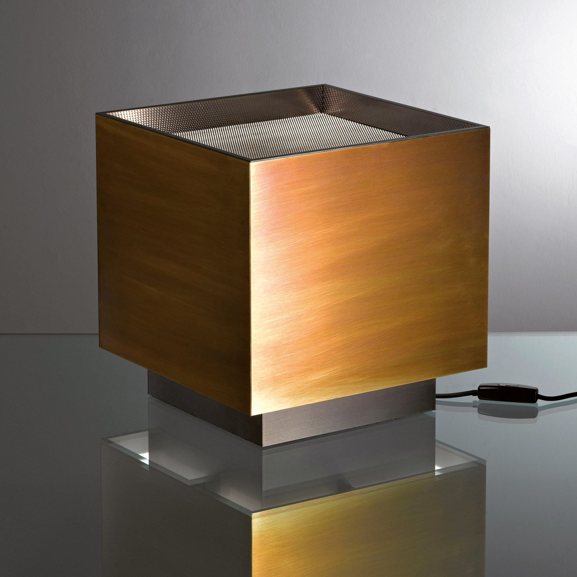 Настольная лампа Laurameroni Light Cube MA 25