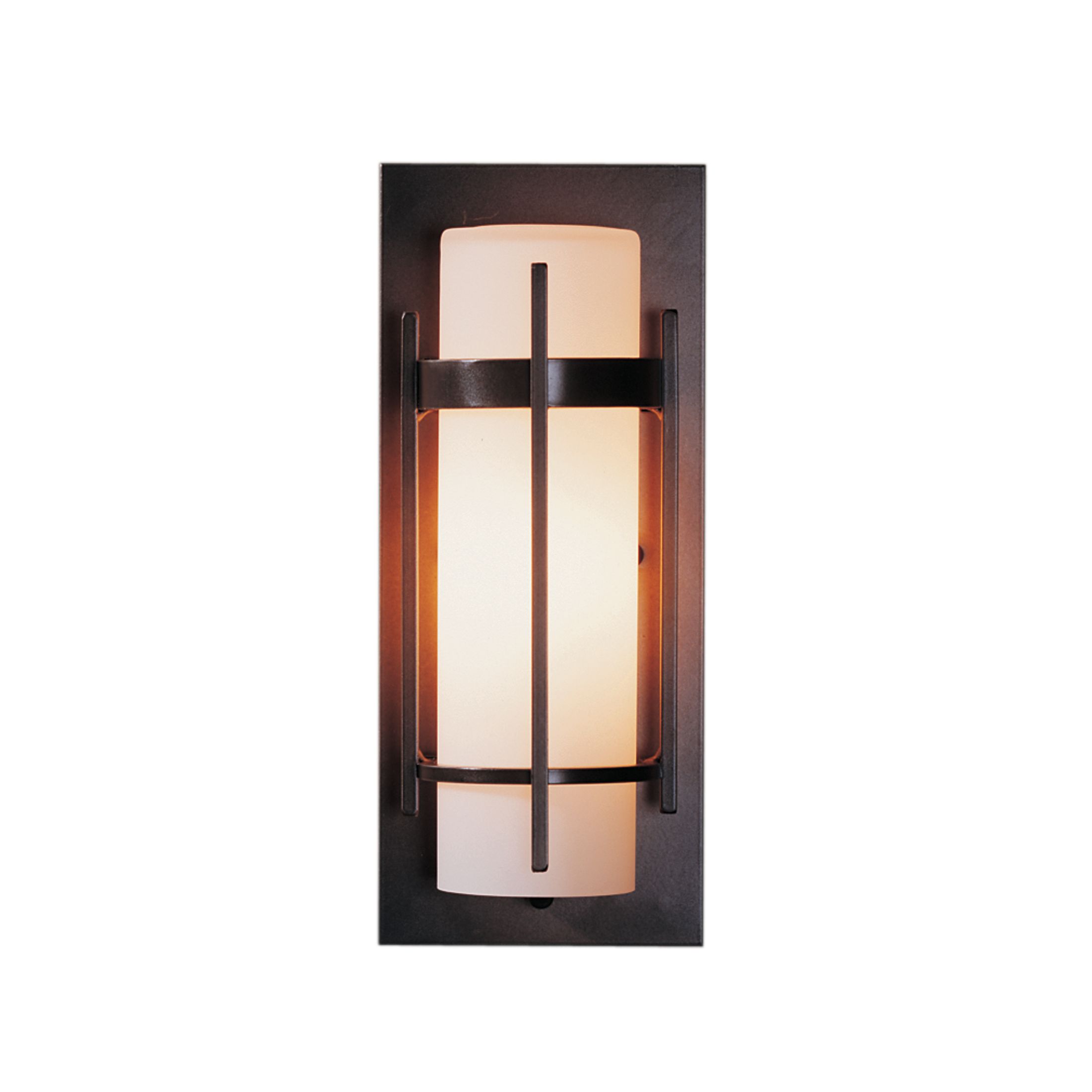 Настенный уличный светильник Hubbardton Forge Banded Small Outdoor Sconce