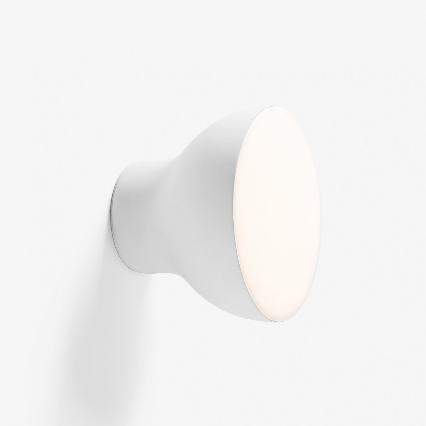 Настенный светильник AndTradition Passepartout JH11