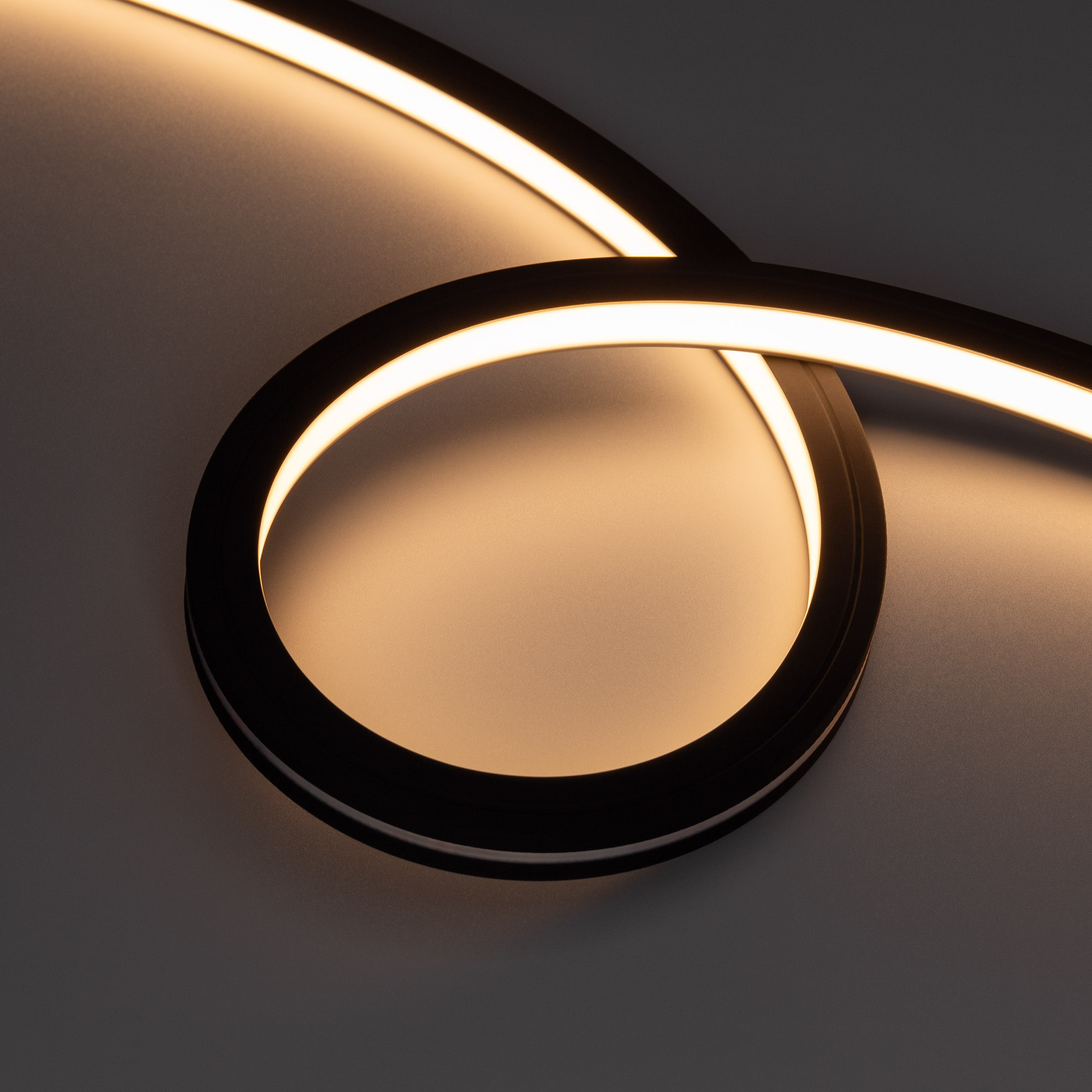 Светодиодная лента герметичная NOVA-TOP-BLACK-A120-16x15mm 24V Warm3000 (10 W/m, IP67, 2835, 5m, wire x2) (Arlight, Вывод боковой, 5 лет) 036731