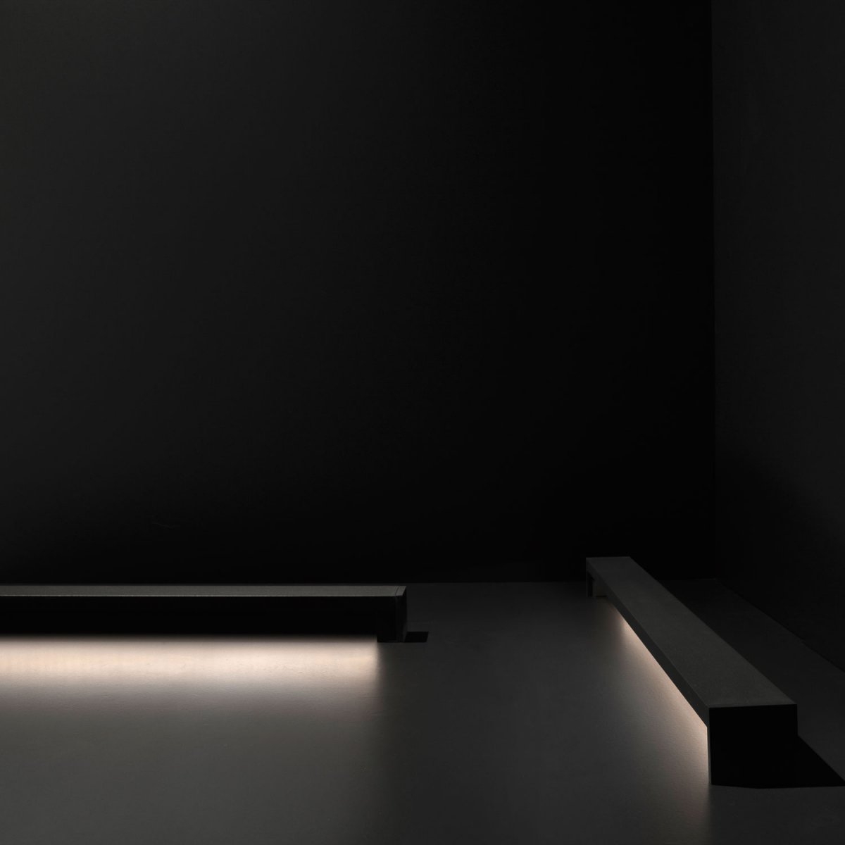 Delta Light OUTLINER